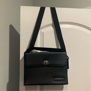 Mirabella make up holder